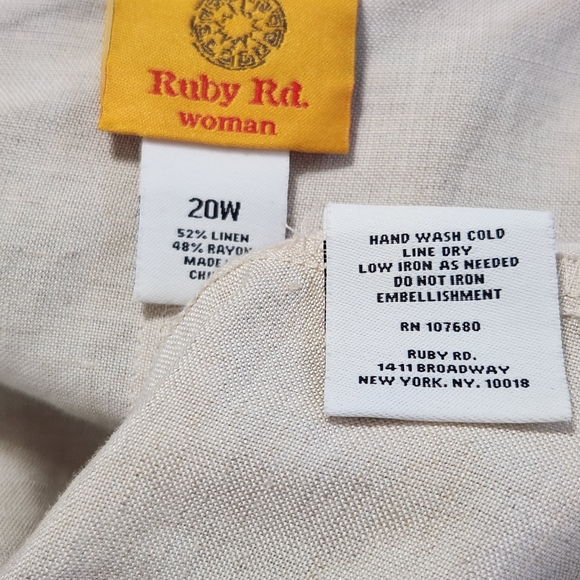 Ruby Rd. Cream Linen Blend Top - Picture 9 of 9